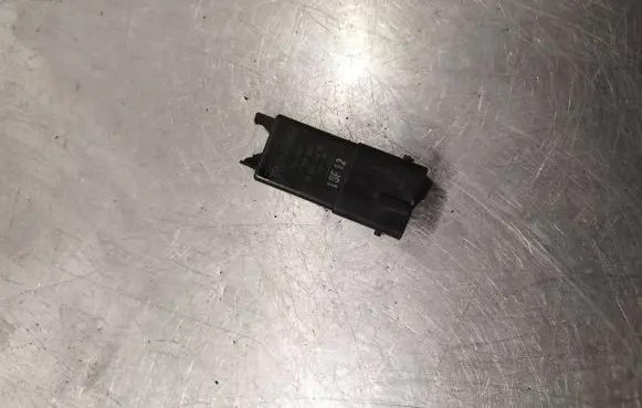 Peugeot 208 Glow plug pre-heat relay 9802424080 51299065 15F12
