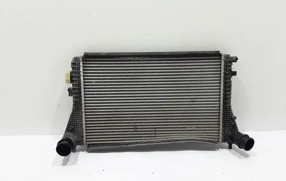 Volkswagen Caddy Intercooler radiator 1K0145803BM