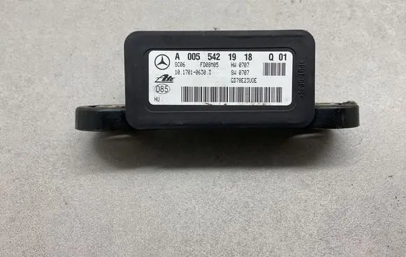 Mercedes-Benz C W204 ESP acceleration yaw rate sensor A0055421918 10170106303 GD78E23U0E