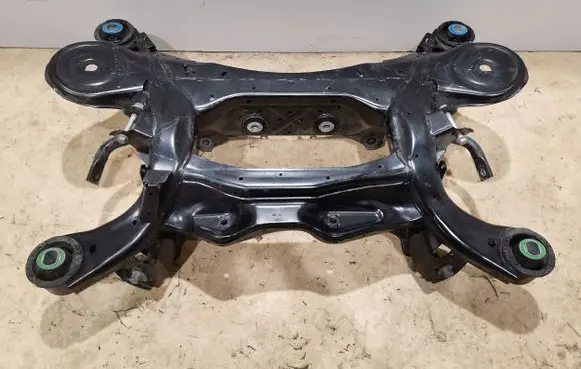 Land Rover Defender Rear subframe L8B25K091XX LPLA5A771GA