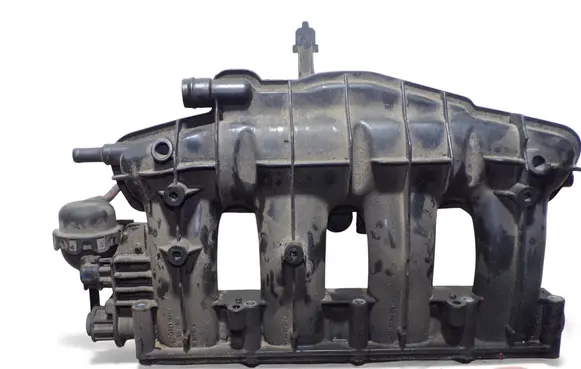 Volkswagen PASSAT B7 Intake manifold 06J133185DF