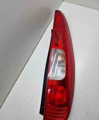 Mitsubishi Colt Rear/tail lights MR957374