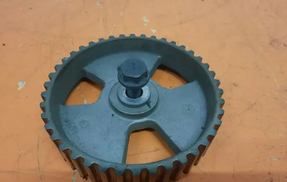 Volvo V50 Camshaft pulley/ VANOS 