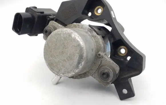 Opel Meriva B Vacuum pump 13337744 00942812 17497930