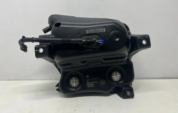 Skoda Superb B8 (3V) AdBlue liquid reservoir 5Q0131969F 3Q0131877D