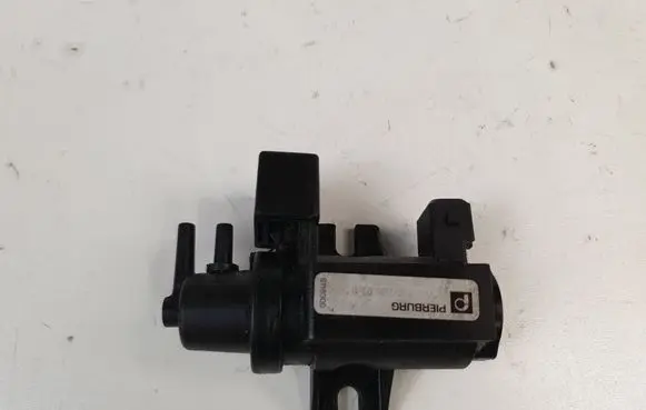 BMW 5 E60 E61 Vacuum valve 