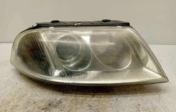 Volkswagen PASSAT B5.5 Headlight/headlamp