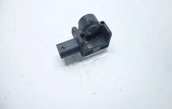 Volkswagen Touareg II Airbag deployment crash/impact sensor 7P0959651 130925400