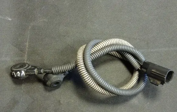 Volvo V70 Detonation knock sensor 9497030