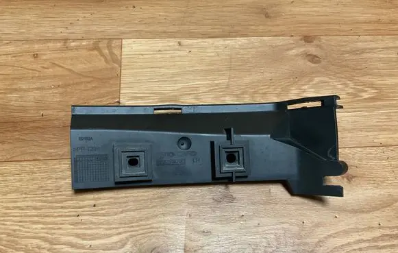 Volvo V50 Rear bumper mounting bracket 30698696