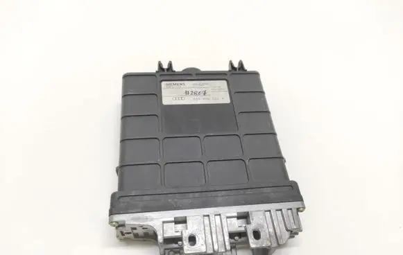 Audi A6 S6 C5 4B Engine control unit/module 039906024D 00EF030642 5WP4174