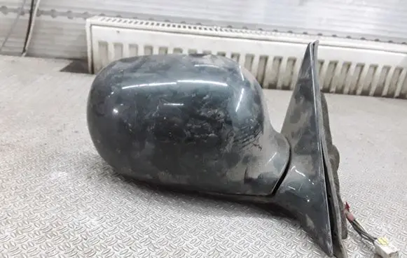 Mitsubishi Galant Front door electric wing mirror E201843