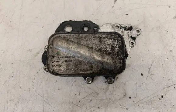 Mercedes-Benz A W169 Engine oil radiator A6401800765 3269032