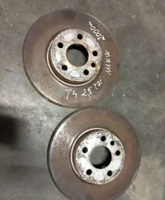 Volkswagen Transporter - Caravelle T4 Front brake disc