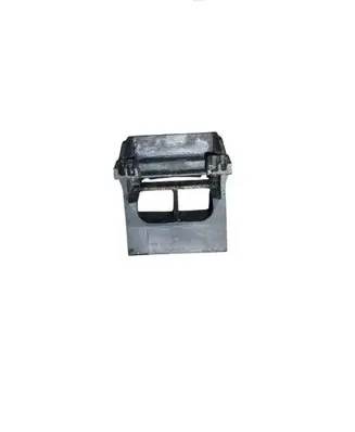 BMW 5 E60 E61 Radiator mount bracket 7542517