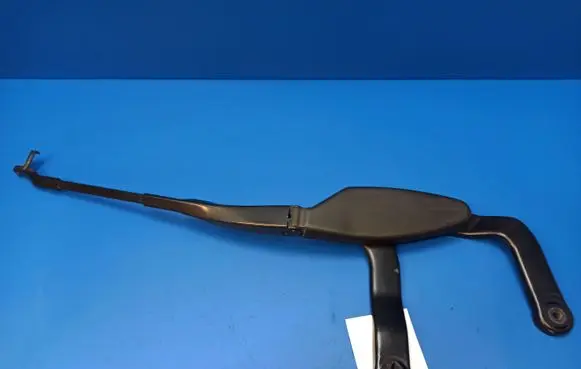 Mercedes-Benz E W211 Front wiper blade arm A2118200444