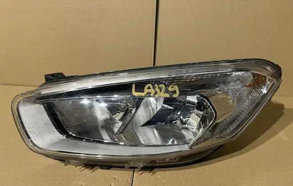 Ford Transit Courier Headlight/headlamp