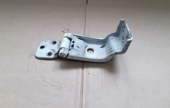 Mercedes-Benz Vito Viano W639 Rear door lower hinge A6397400237
