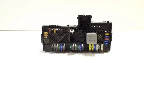 Mercedes-Benz GLC C254 Fuse module A2239067303