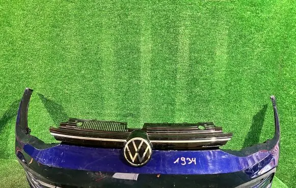 Volkswagen Golf VIII Front bumper 5H0807221J