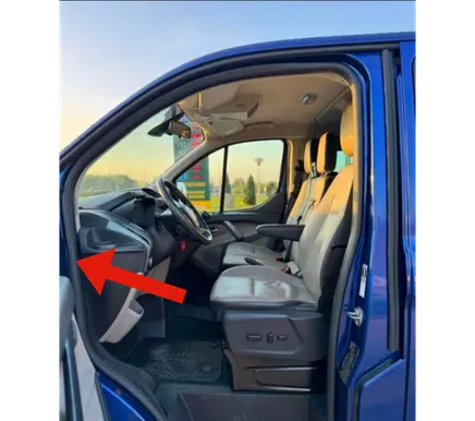 Ford Transit Custom Front door upper hinge 