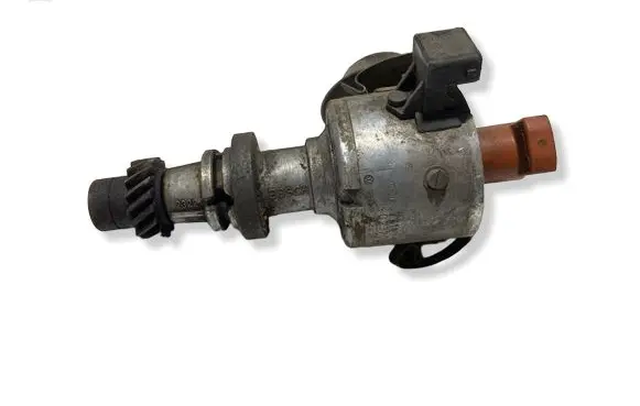 Audi 80 90 B2 Ignition distributor 0237024016