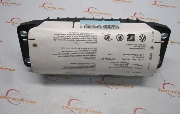Volkswagen Tiguan Passenger airbag 1Q0880204