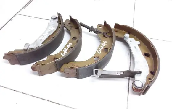 Nissan Primera Brake pads (rear) 