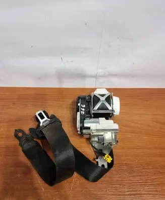 Mercedes-Benz GL X166 Front seatbelt 34077867 313307A