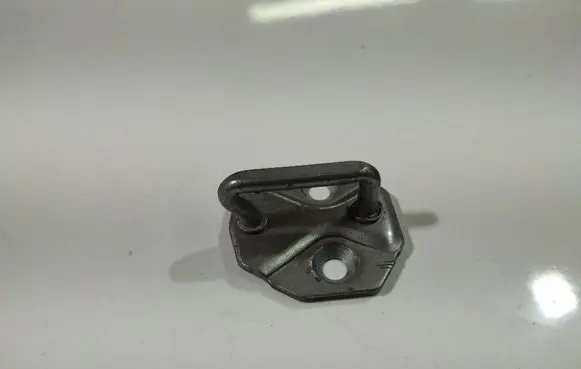 Ford Fiesta Front door lock loop/hook striker 8A61A2182AA