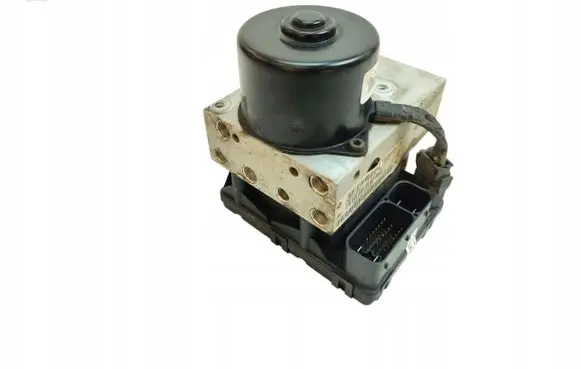 Chrysler Voyager Master brake cylinder P04721428AB