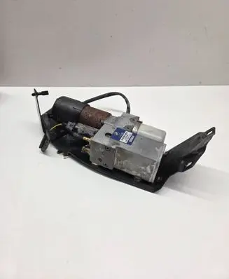 BMW 5 E60 E61 Tailgate hydraulic pump motor 7111867 HB70401002