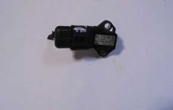 Volkswagen Golf V Air pressure sensor 038906051C