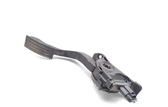 Mazda 3 II Accelerator throttle pedal BEV1-41600 6PV010368 6PV010368-56