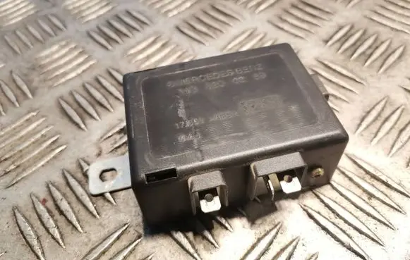 Mercedes-Benz ML W163 Aerial antenna amplifier 1638200289