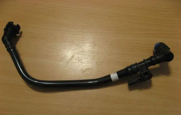 Lincoln Navigator Vacuum line/pipe/hose GL3A60610AA