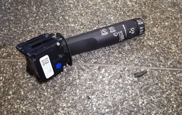 Buick Encore I Wiper control stalk 52087550