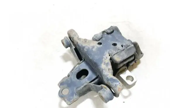 Volkswagen Polo Engine mount bracket 6q0199555