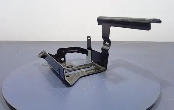 BMW X4 F26 Battery box tray 9117801