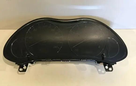 Toyota Avensis T250 Speedometer (instrument cluster) 8300005531 MB2574206720