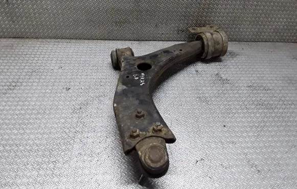 Ford Focus Front lower control arm/wishbone