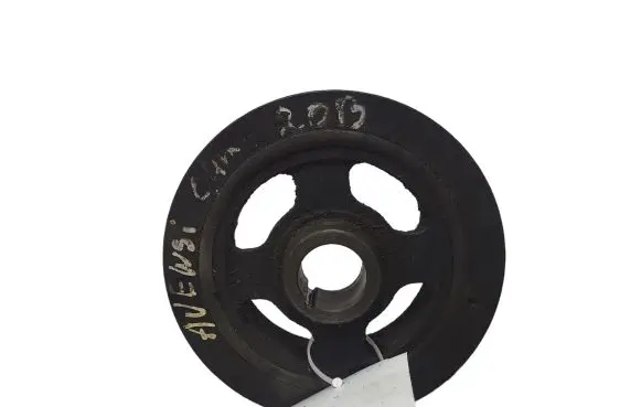 Toyota Avensis T250 Crankshaft pulley 134700D040