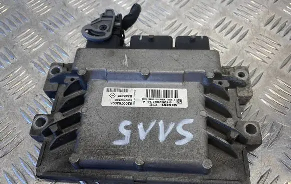 Renault Clio II Engine control unit/module S120202114A 8200783095 8200700600