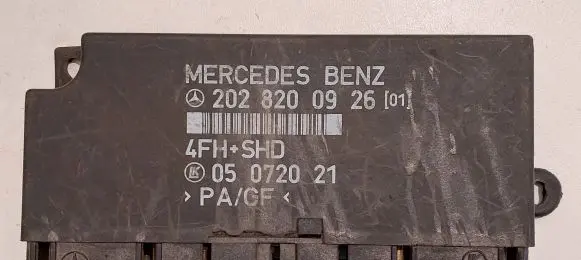 Mercedes-Benz C W202 Comfort/convenience module 2028200926 05072021