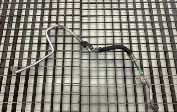 Renault Clio V Air conditioning (A/C) pipe/hose 924400521R