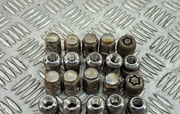 Honda CR-V Nuts/bolts 