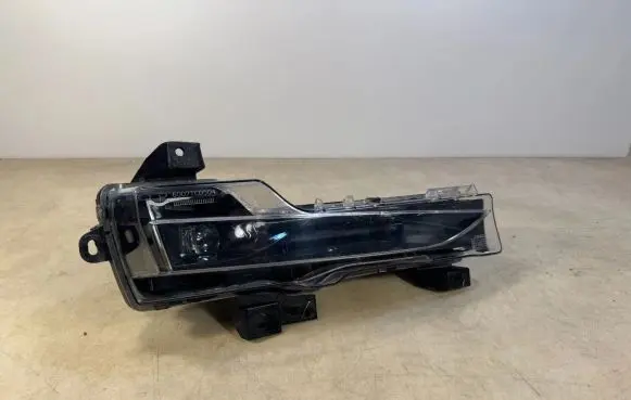 Tesla Model Y Front fog light 1077396-00-D