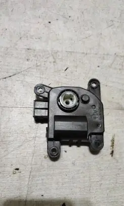 KIA Rio A/C air flow flap actuator/motor H400730881