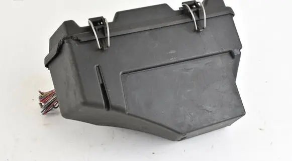Mercedes-Benz ML W164 Fuse module a1645400782