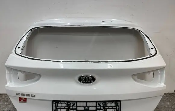 KIA Ceed Tailgate/trunk/boot lid 